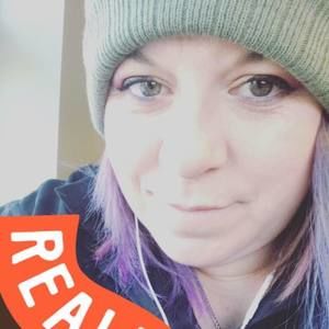 Meet your Posher, Alicia